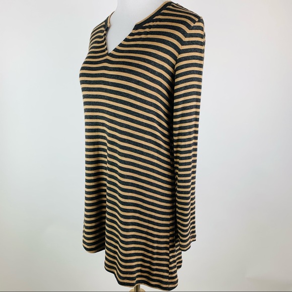 CAbi Striped Slant Tee Asymmetric Hem Style 3629 - Picture 6 of 10